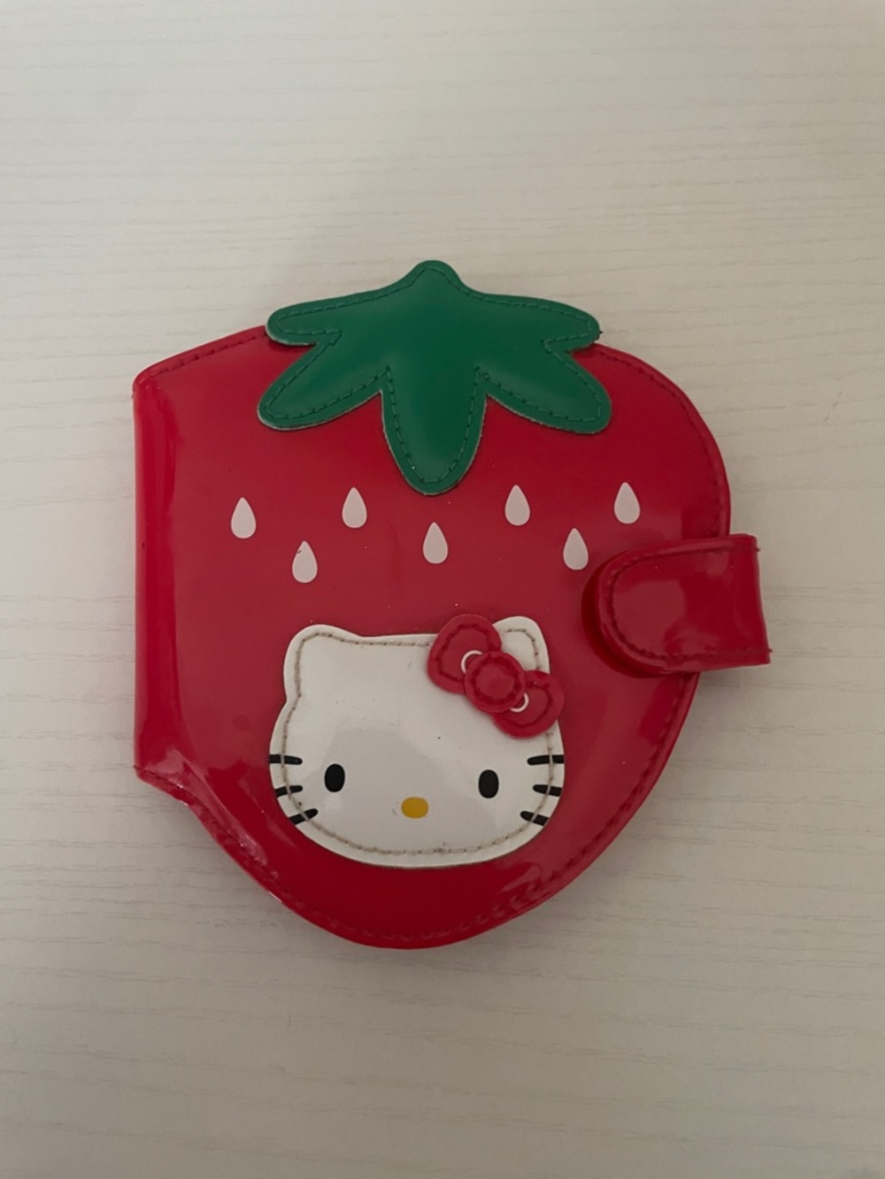 Hello Kitty vintage Pink-Red Strawberry Shaped  Wallet